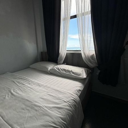 The Room Inn - Pasir Panjang Kampung Kuala Besut Esterno foto